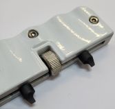 Открывалка задних винтовых крышек